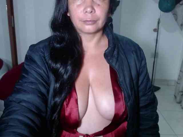 vivian-milf-paint webcam