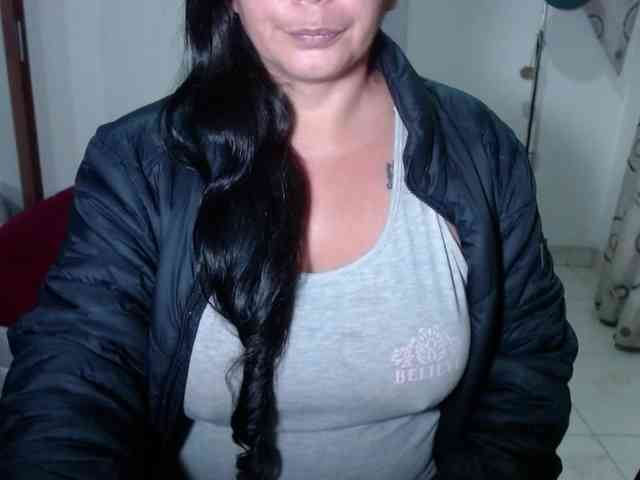 vivian-milf-paint webcam