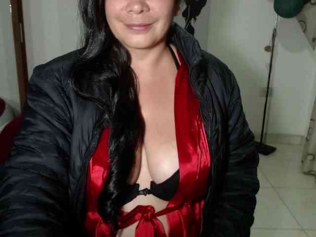 vivian-milf-paint webcam