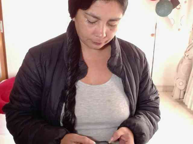 vivian-milf-paint webcam