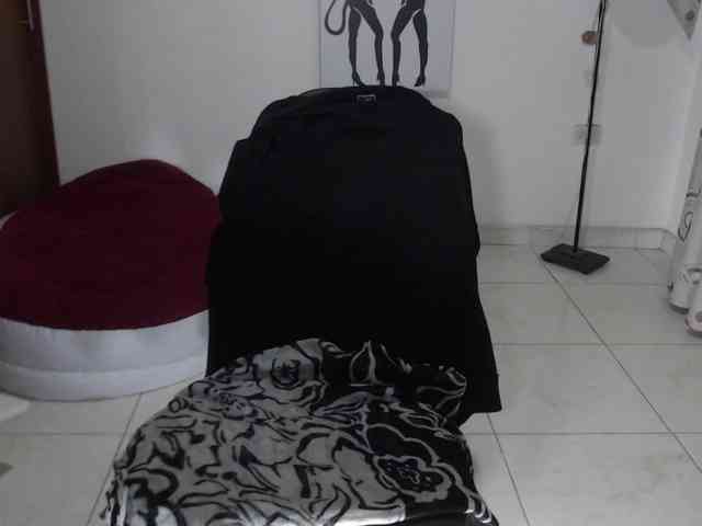 vivian-milf-paint webcam