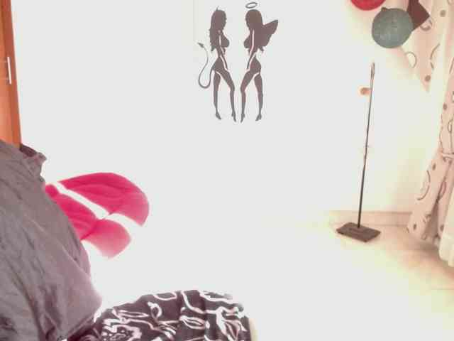 vivian-milf-paint webcam