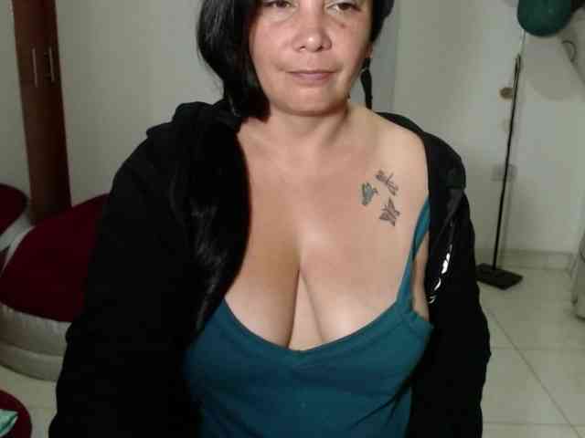 vivian-milf-paint webcam