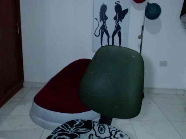 vivian-milf-paint webcam