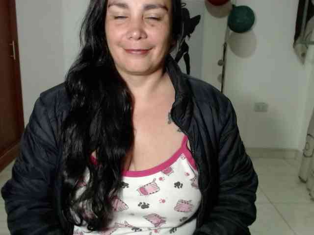 vivian-milf-paint webcam
