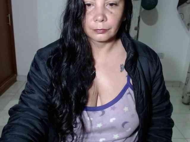 vivian-milf-paint webcam