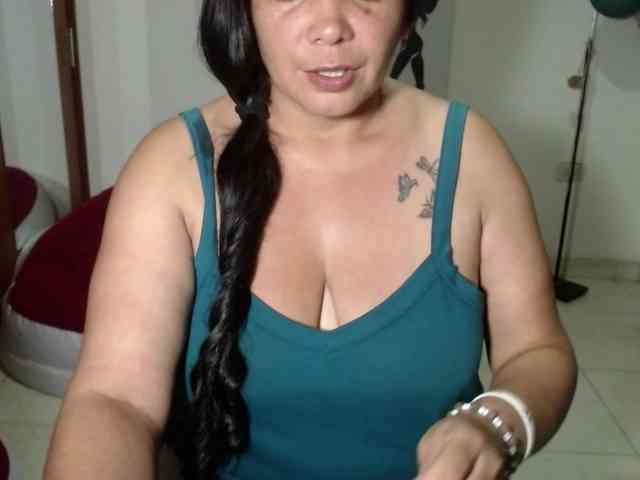 vivian-milf-paint webcam