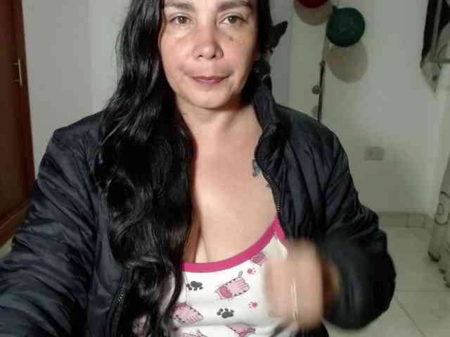 vivian-milf-paint webcam