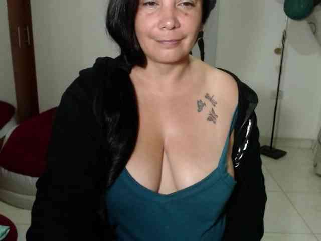 vivian-milf-paint webcam