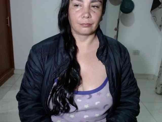 vivian-milf-paint webcam