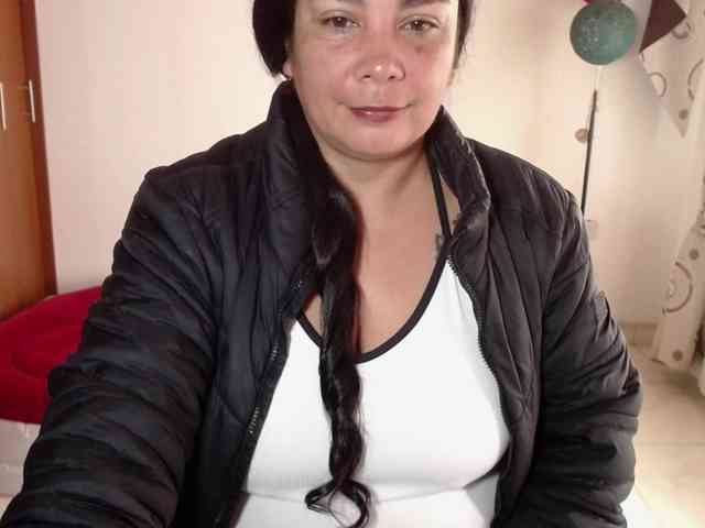 vivian-milf-paint webcam