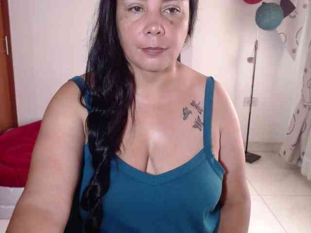 vivian-milf-paint webcam