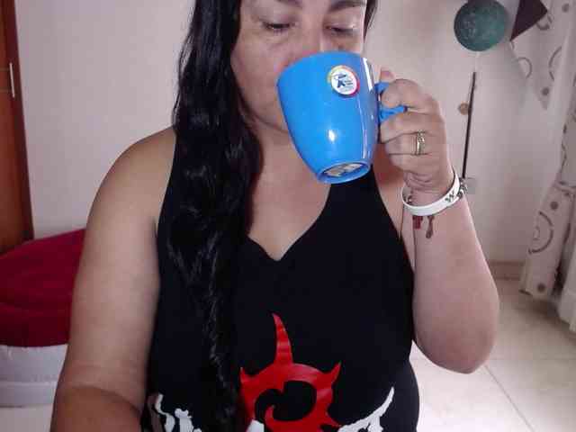 vivian-milf-paint webcam