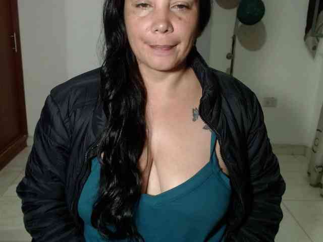vivian-milf-paint webcam
