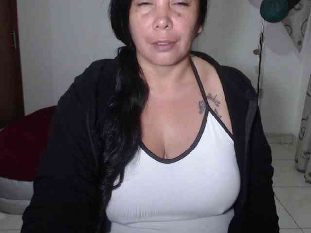 vivian-milf-paint webcam