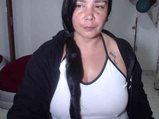 vivian-milf-paint webcam