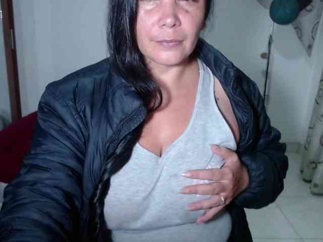 vivian-milf-paint webcam