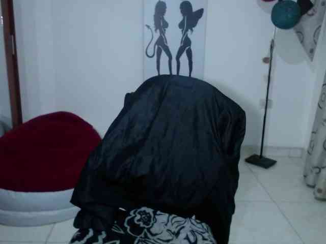 vivian-milf-paint webcam