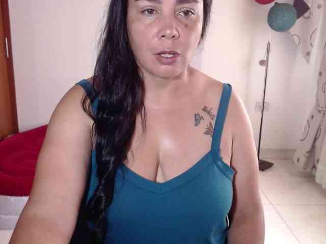 vivian-milf-paint webcam