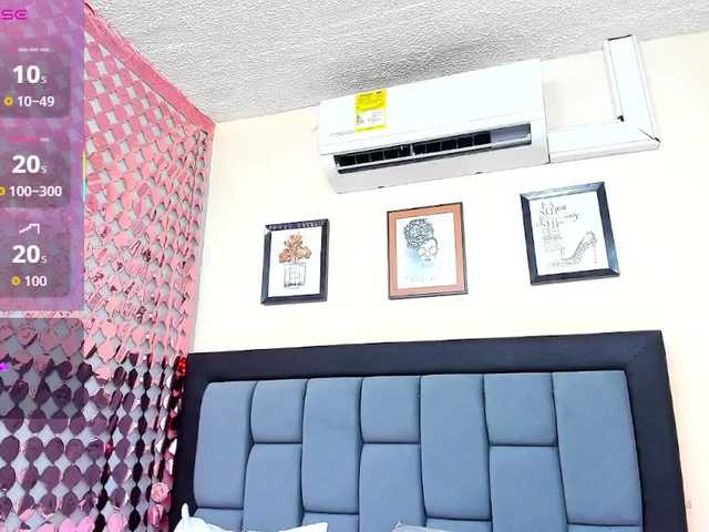  VioletaCollins chat room