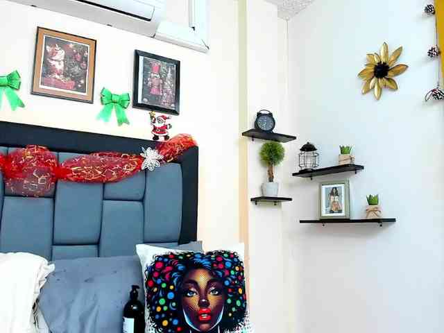 VioletaCollins VioletaCollins