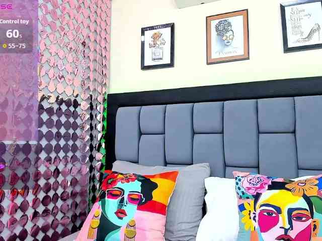 VioletaCollins webcam