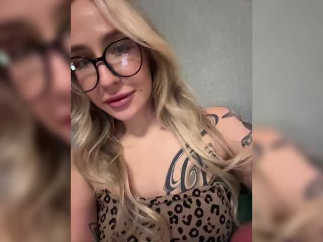 go to chat with QueenKing