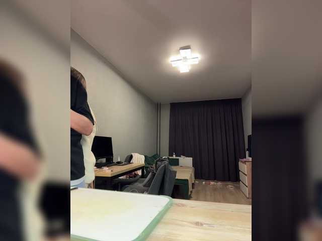 QueenKing's BongaCams show and profile