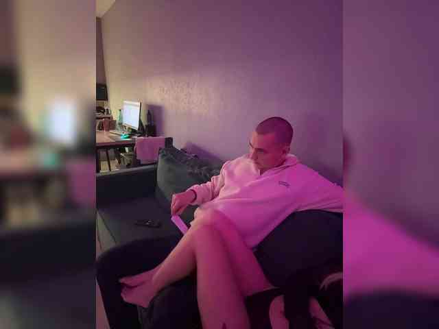 QueenKing webcam