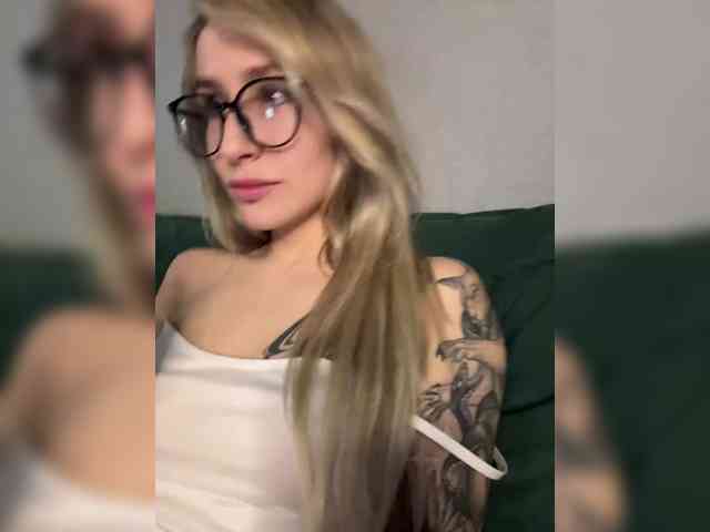 stripper porn QueenKing