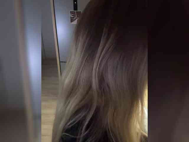 QueenKing webcam