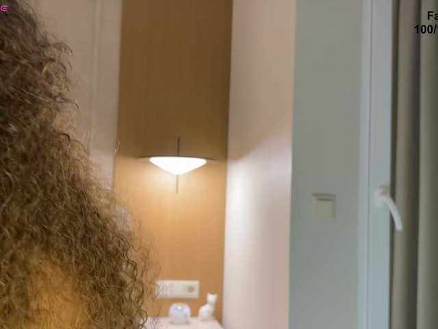 AphroditeDeep's BongaCams show and profile