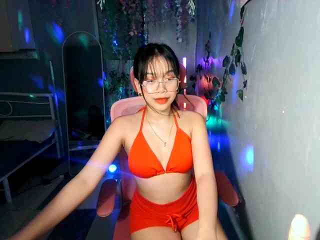 sweetgirl-sarrah webcam