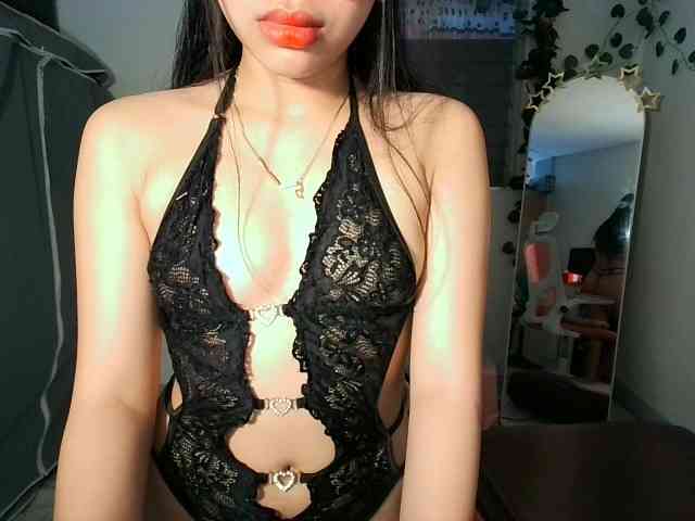sweetgirl-sarrah webcam