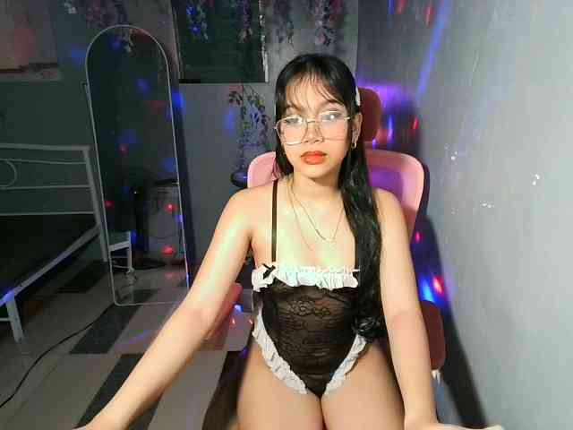 sweetgirl-sarrah webcam