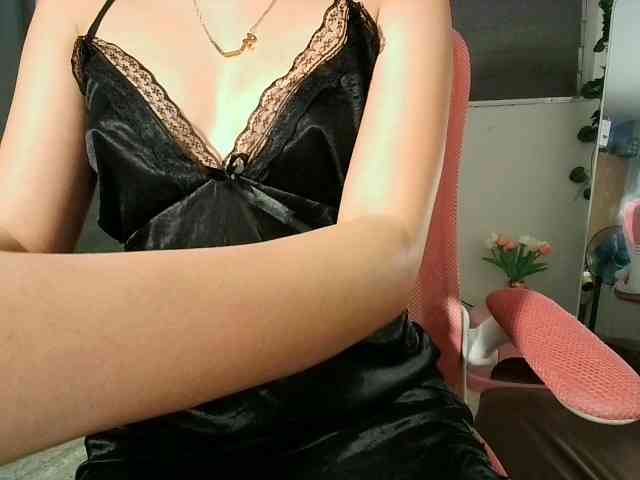 sweetgirl-sarrah webcam