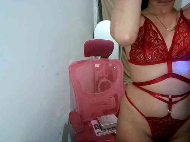 sweetgirl-sarrah webcam