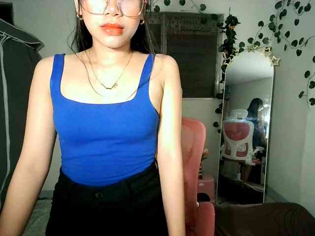 sweetgirl-sarrah webcam