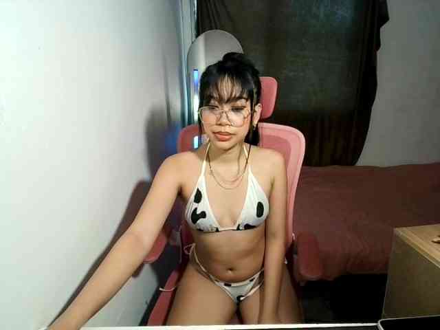 sweetgirl-sarrah webcam