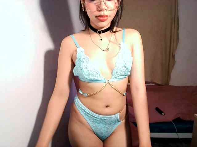 sweetgirl-sarrah webcam