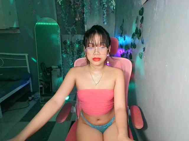 sweetgirl-sarrah webcam