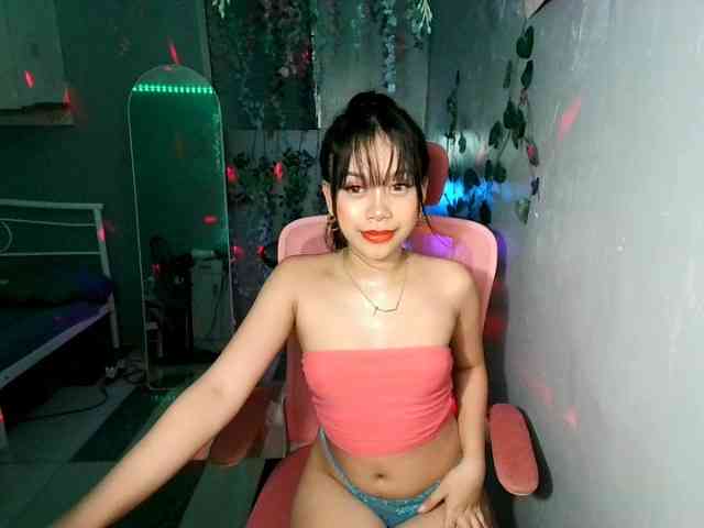 sweetgirl-sarrah webcam