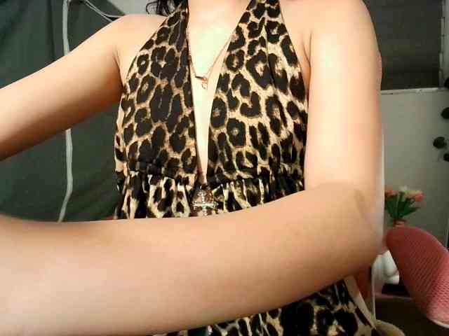sweetgirl-sarrah webcam