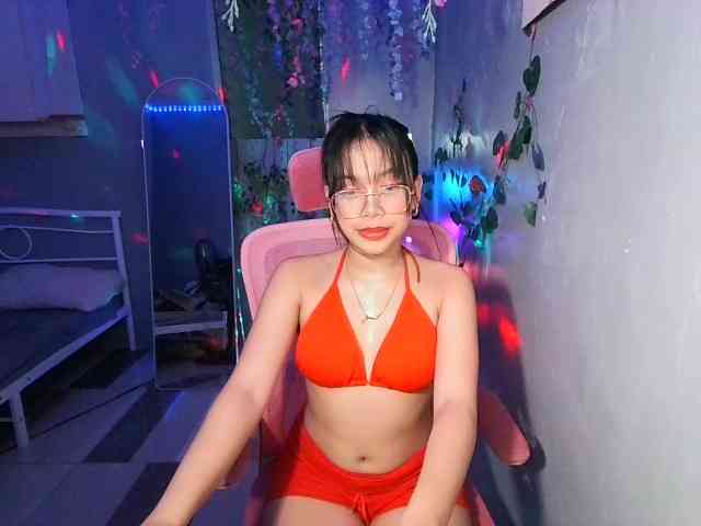 sweetgirl-sarrah webcam