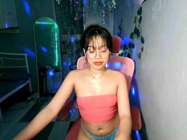 sweetgirl-sarrah webcam