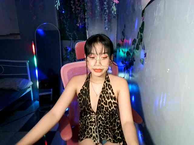 sweetgirl-sarrah webcam