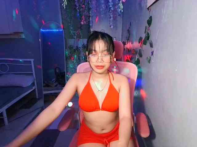 sweetgirl-sarrah webcam