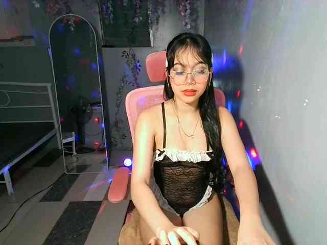 sweetgirl-sarrah webcam