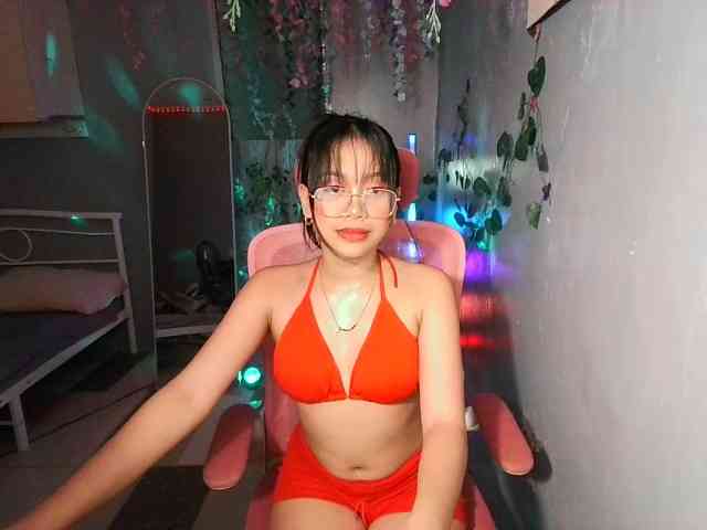 sweetgirl-sarrah webcam