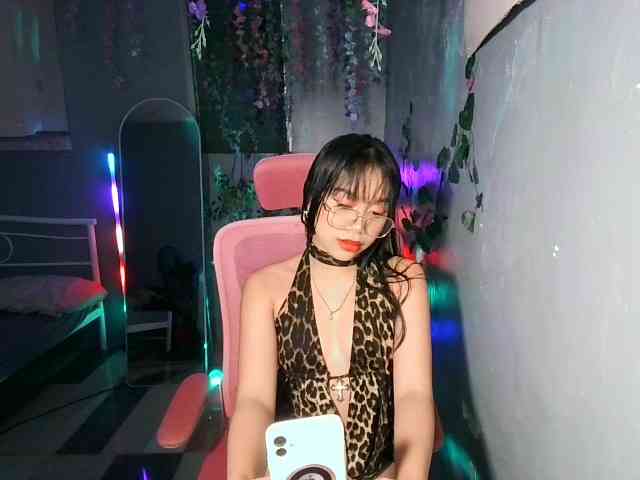 sweetgirl-sarrah webcam